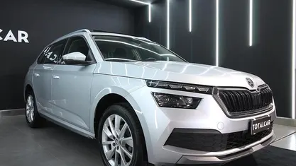 Usata Skoda Kamiq Style 110 CV (80 kW) 2022 Argento SUV