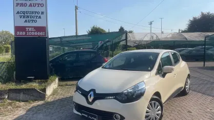 Usata Renault Clio IV Life 73 CV (53 kW) 2015 Beige Berlina