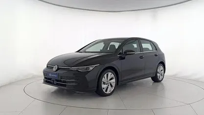 Grenadill black metallizzato Usata 2025 VW Golf Style Tre volumi | 30.400 € (Buon prezzo)