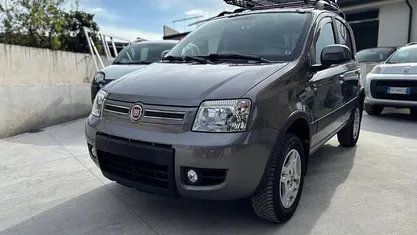 Usata Fiat Panda 4x4 Climbing 75 CV (55 kW) 2011 Utilitaria