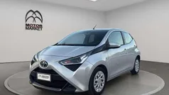 Argento Usata 2020 Toyota Aygo Business Edition Due volumi | 11.900 € (Buon prezzo)