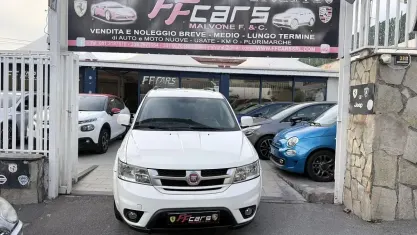 Usata Fiat Freemont Lounge 140 CV (102 kW) 2015 Bianco SUV