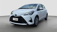 Bianco Usata 2019 Toyota Yaris Hybrid Active Tre volumi | 13.500 € (Buon prezzo)