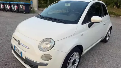 Usata Fiat 500 Lounge 69 CV (50 kW) 2010 Bianco Utilitaria