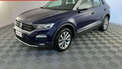 Usata VW T-Roc Style 116 CV (85 kW) 2020 Blu SUV
