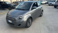Grigio Usata 2023 Fiat 500e Icon Tre volumi | 17.900 € (Buon prezzo)