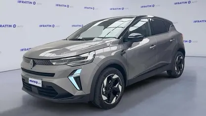 Bianco Usata 2024 Renault Captur Techno SUV | 21.140 € (Buon prezzo)