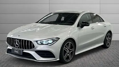 Usata Mercedes CLA200 Premium 150 CV (110 kW) 2023 Grigio chiaro metallizzato Coupé