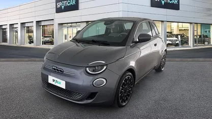 Grigio Usata 2020 Fiat 500e La Prima Due volumi | 13.900 € (Buon prezzo)