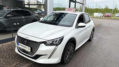 Gebraucht Peugeot e-208 Allure 56 kW (77 PS) 2021 Weiß Kleinwagen