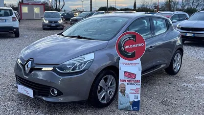 Grigio Usata 2016 Renault Clio IV Intens Tre volumi | 8500 € (Buon prezzo)