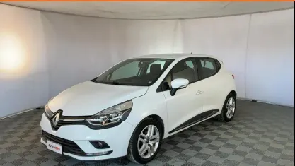 Käytetty Renault Clio IV Business 75 HP (55 kW) 2019 Valkoinen Sedan