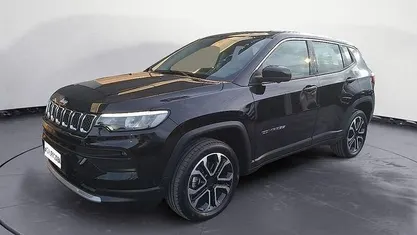 Nero Usata 2024 Jeep Compass Altitude SUV | 28.200 € (Buon prezzo)