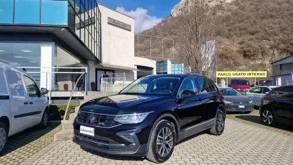 Usata VW Tiguan Life 150 CV (110 kW) 2023 Nero SUV