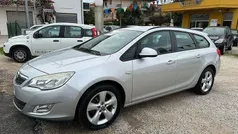 Argento Usata 2012 Opel Astra Cosmo Station wagon | 3900 € (Buon prezzo)