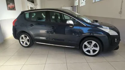 Usata Peugeot 3008 111 CV (81 kW) 2011 Blu Station wagon
