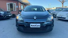 Grigio scuro Usata 2011 Renault Mégane III Tre volumi | 2490 € (Super prezzo)