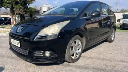 Usata Peugeot 5008 Business-Line 110 CV (80 kW) 2010 Nero Monovolume