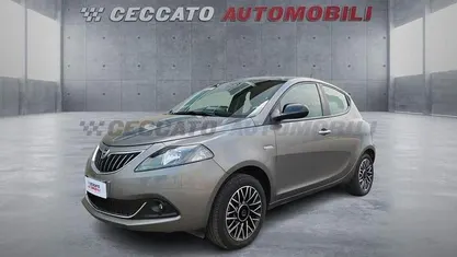 Grigio Usata 2024 Lancia Ypsilon S Due volumi | 12.831 € (Buon prezzo)