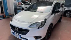 Bianco / nero Usata 2015 Opel Corsa Cosmo Due volumi | 6609 € (Buon prezzo)