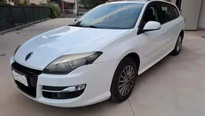 Usata Renault Laguna III 110 CV (80 kW) 2012 Bianco Station wagon