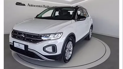 Begagnad VW T-Roc Life 110 HK (80 kW) 2023 Vit SUV