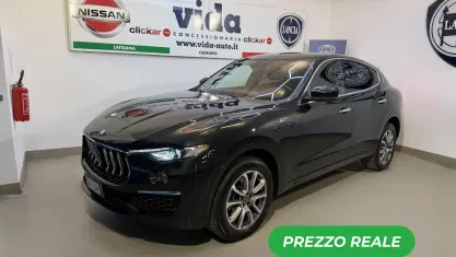 Usata Maserati Levante 330 CV (242 kW) 2022 Nero SUV