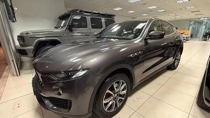 Usata Maserati Levante 252 CV (185 kW) 2016 Grigio SUV