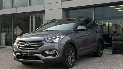 Usata Hyundai Santa Fe 200 CV (147 kW) 2017 Gray SUV
