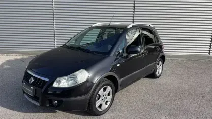 Usata Fiat Sedici Emotion 107 CV (78 kW) 2007 Nero SUV