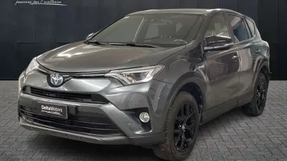 Begagnad Toyota RAV4 Hybrid 197 HK (144 kW) 2018 Grå SUV
