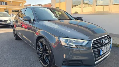 Usata Audi A3 Advanced 115 CV (84 kW) 2021 Grigio Berlina