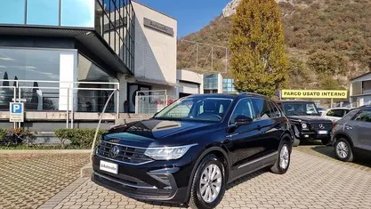 Nero Usata 2022 VW Tiguan Life SUV | 24.300 € (Super prezzo)