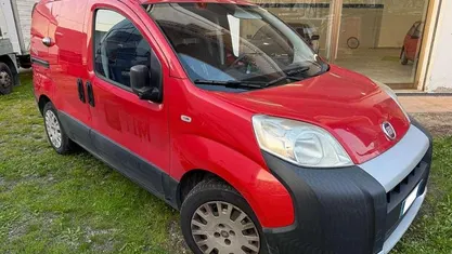 Usata Fiat Fiorino 95 CV (69 kW) 2015 Rosso pastello Monovolume