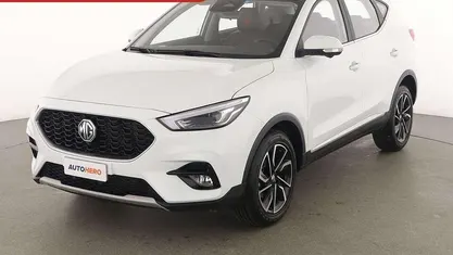 Usata MG ZS Luxury 106 CV (77 kW) 2025 Bianco SUV