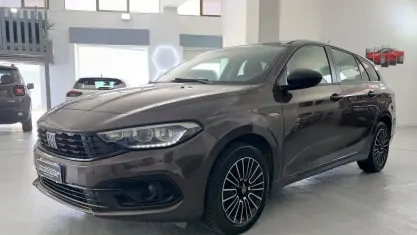 Usata Fiat Tipo City Life 131 CV (96 kW) 2021 Marrone Station wagon