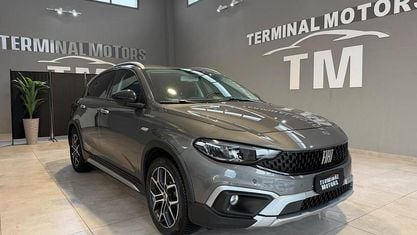 Usata Fiat Tipo Cross 131 CV (96 kW) 2022 Grigio Berlina
