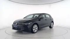 Usata 2025 VW Golf VIII Style Tre volumi | 30.900 € (Buon prezzo)