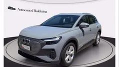 Grigio selce Usata 2023 Audi Q4 e-tron Business SUV | 39.900 € (Cara)