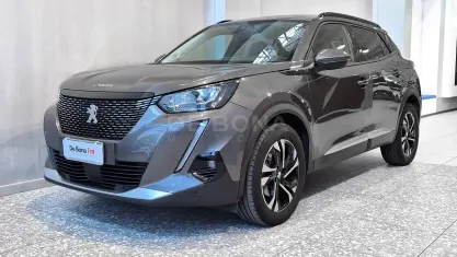 Usata Peugeot 2008 GT 131 CV (96 kW) 2020 Grigio SUV