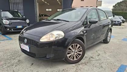 Usata Fiat Grande Punto Dynamic 65 CV (47 kW) 2006 Utilitaria