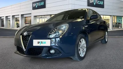 Usata Alfa Romeo Giulietta 120 CV (88 kW) 2016 Blu/azzurro Utilitaria