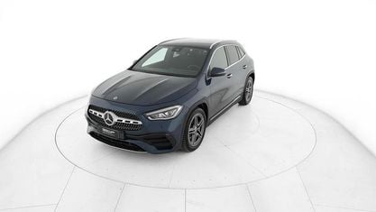Usata Mercedes GLA200 Premium 150 CV (110 kW) 2022 Blu/azzurro SUV