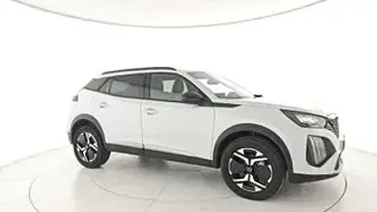 Usado Peugeot 2008 Allure 145 HP (106 kW) 2025 Branco SUV