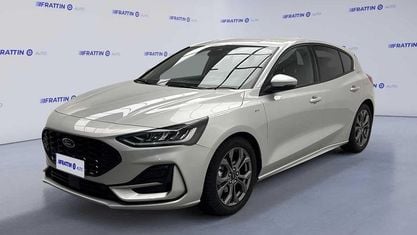 Usado Ford Focus ST-Line 125 HP (91 kW) 2025 Prateado Citadino