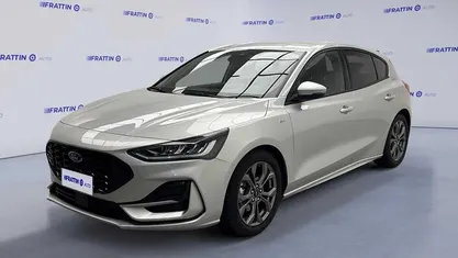 Käytetty Ford Focus ST-Line 125 HP (91 kW) 2025 Hopea Viistoperä