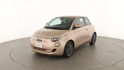 Usata Fiat 500e 86 kW (118 CV) 2022 Oro Utilitaria