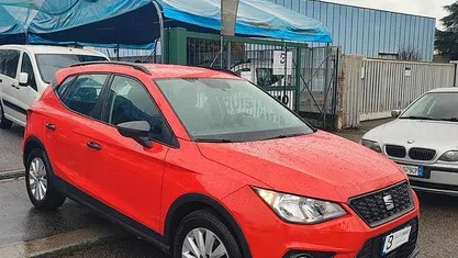 Begagnad Seat Arona Style 90 HK (66 kW) 2020 Röd SUV