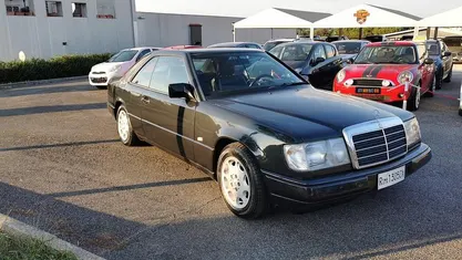 Usata Mercedes 230 136 CV (100 kW) 1989 Coupé