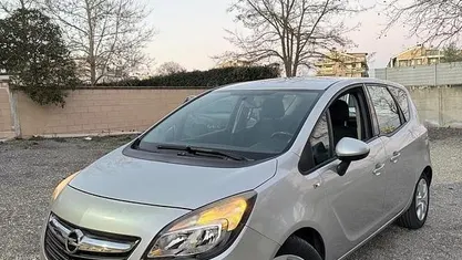 Usata Opel Meriva 120 CV (88 kW) 2017 Monovolume
